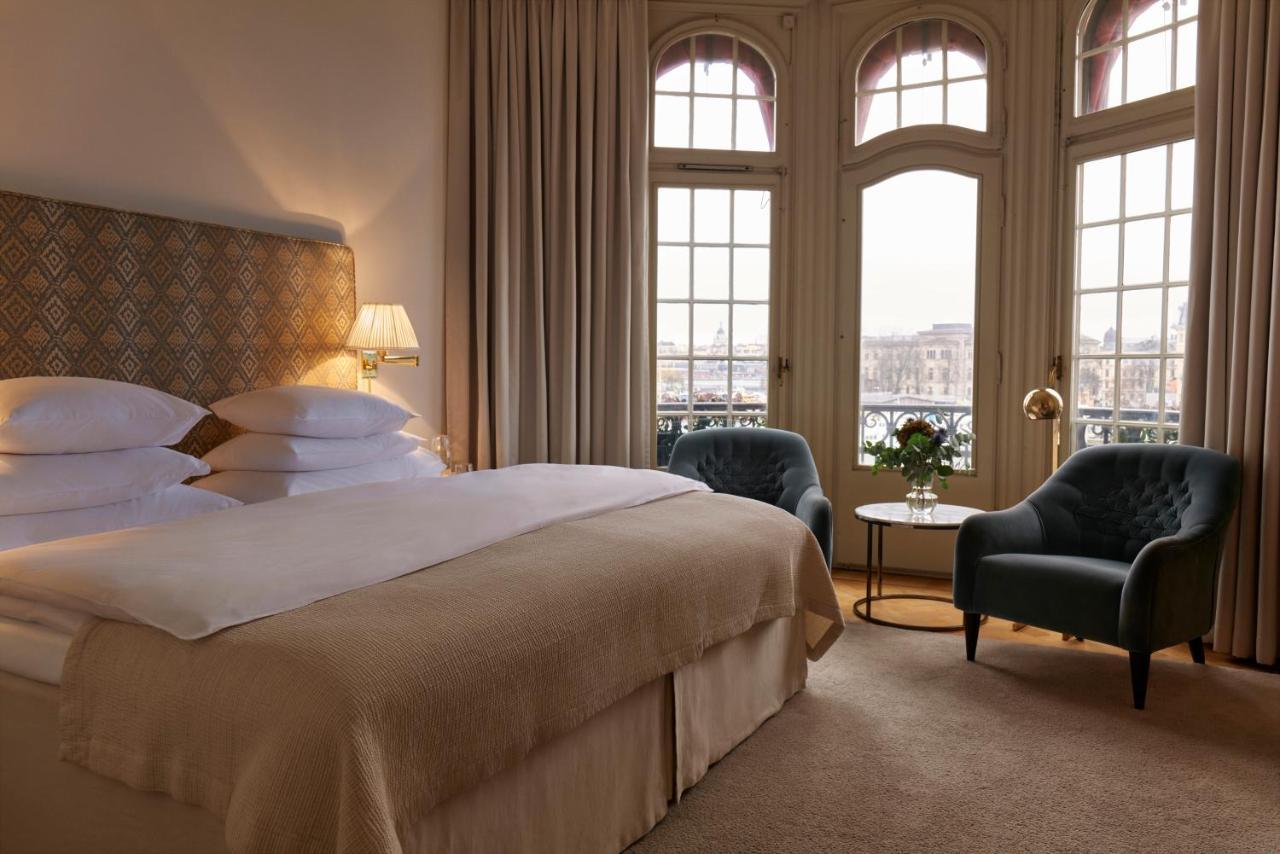 โรงแรมดิโพลแมต สต็อกโฮล์ม ภายนอก รูปภาพ A room at Hotel Axelmannstein